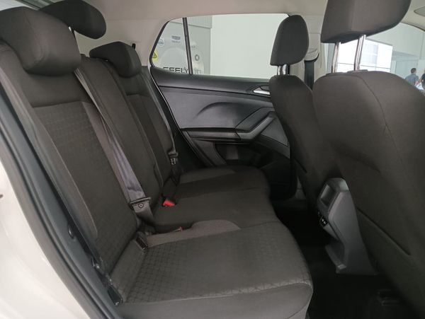 2020-Volkswagen-T-Cross-10-TSI-Comfortline image:15