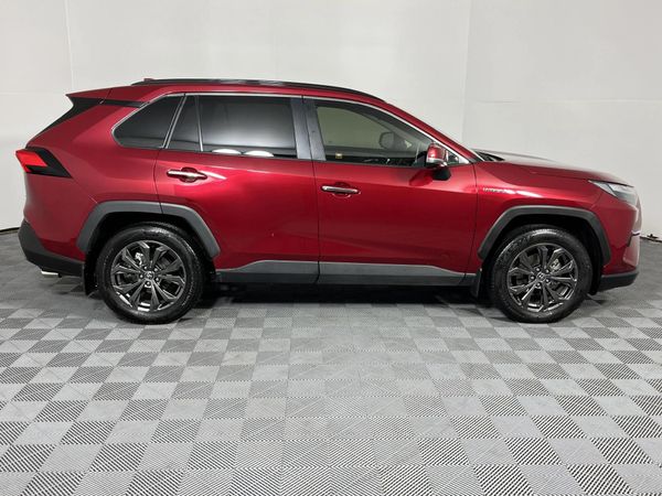2023-Toyota-RAV4-25-VX-Hybrid-CVT-E-Four image:18
