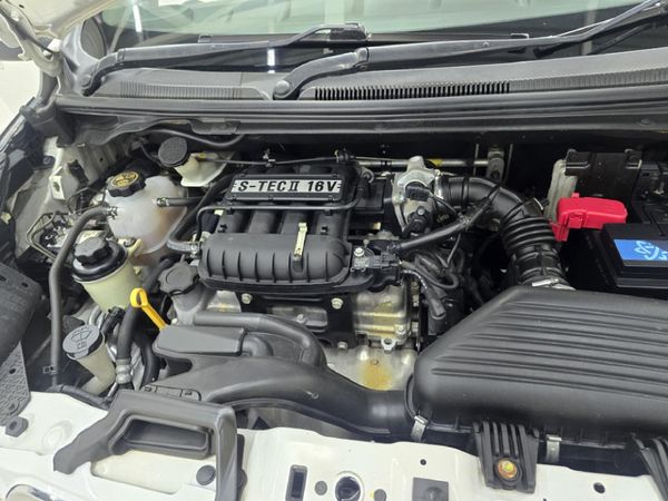 2014-Chevrolet-Spark-12-LT image:19