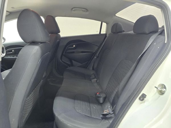 2017-Kia-Rio-14-Sedan-Auto image:16