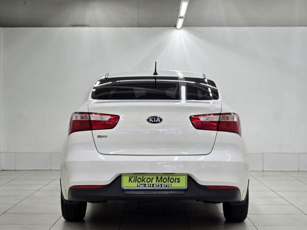 2017-Kia-Rio-14-Sedan-Auto image:4