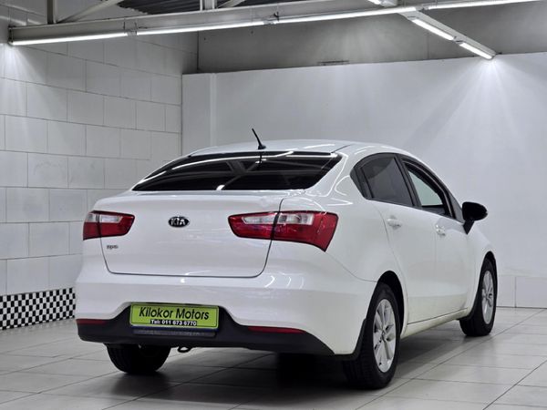 2017-Kia-Rio-14-Sedan-Auto image:5