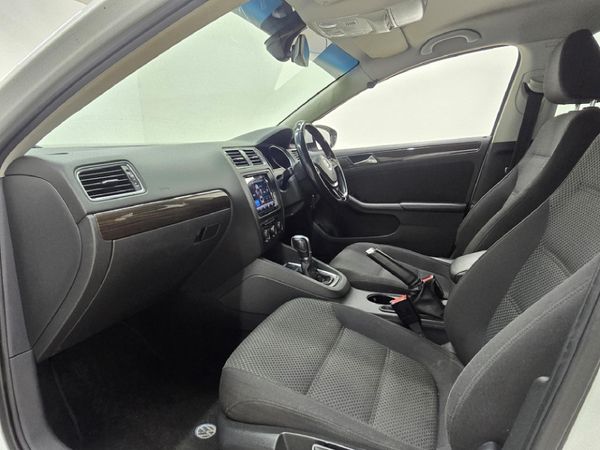 2017-Volkswagen-Jetta-GP-16-TDI-Comfortline-Auto image:14