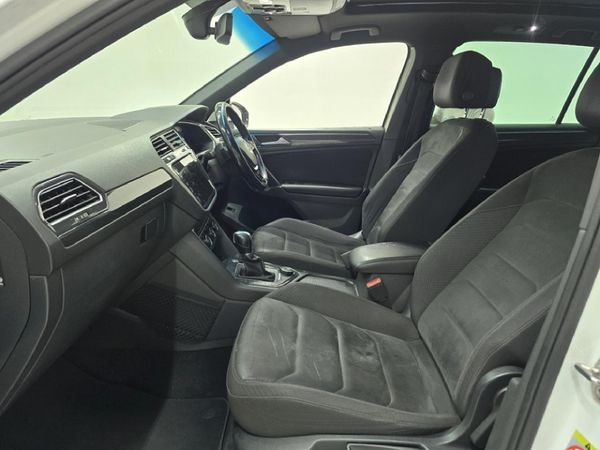 2017-Volkswagen-Tiguan-20-TDI-Highline-4Motion-Auto image:16
