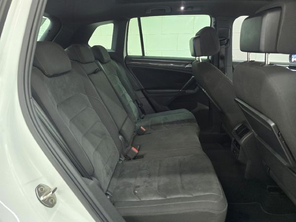 2017-Volkswagen-Tiguan-20-TDI-Highline-4Motion-Auto image:18