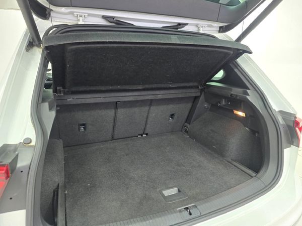 2017-Volkswagen-Tiguan-20-TDI-Highline-4Motion-Auto image:19