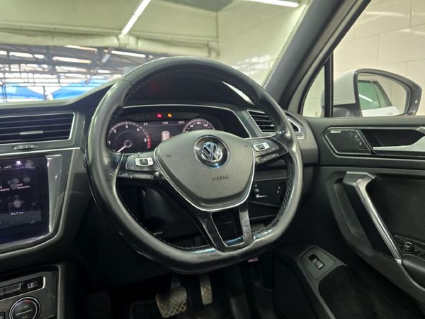 2017-Volkswagen-Tiguan-20-TDI-Highline-4Motion-Auto image:8