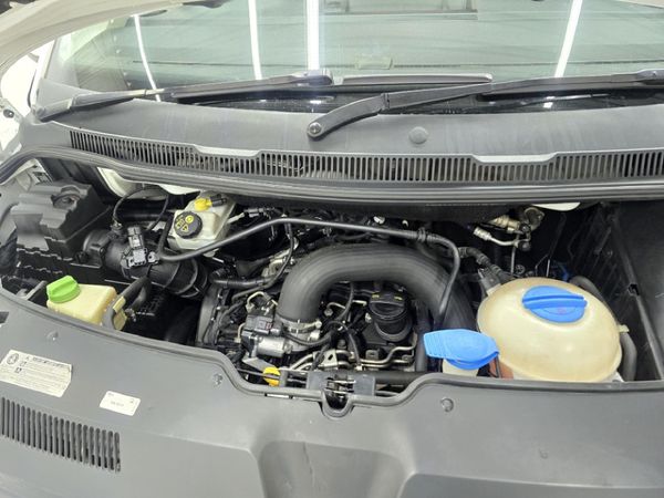 2019-Volkswagen-Kombi-20-TDI-Auto-103kW-Trendline image:19
