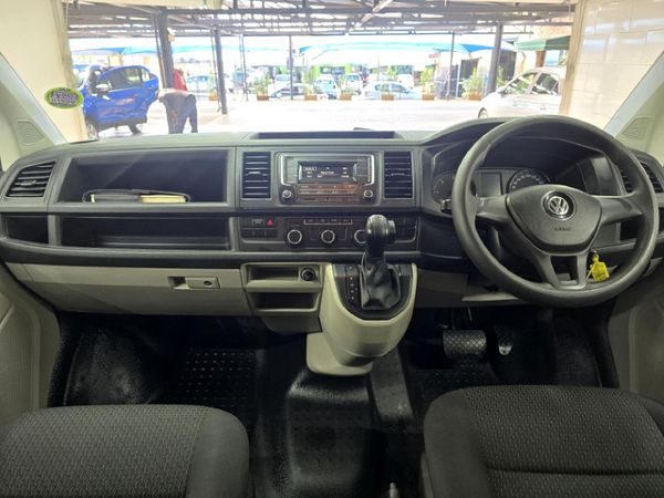 2019-Volkswagen-Kombi-20-TDI-Auto-103kW-Trendline image:7