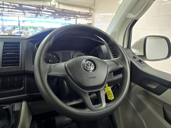 2019-Volkswagen-Kombi-20-TDI-Auto-103kW-Trendline image:8