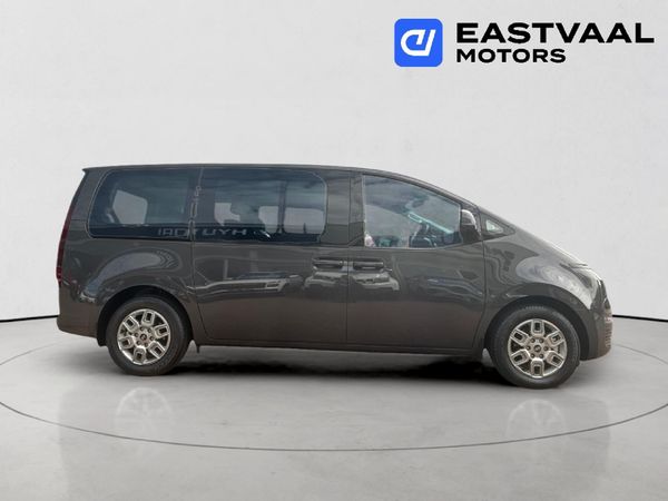 2026-Hyundai-Staria-22d-Executive-Auto image:7