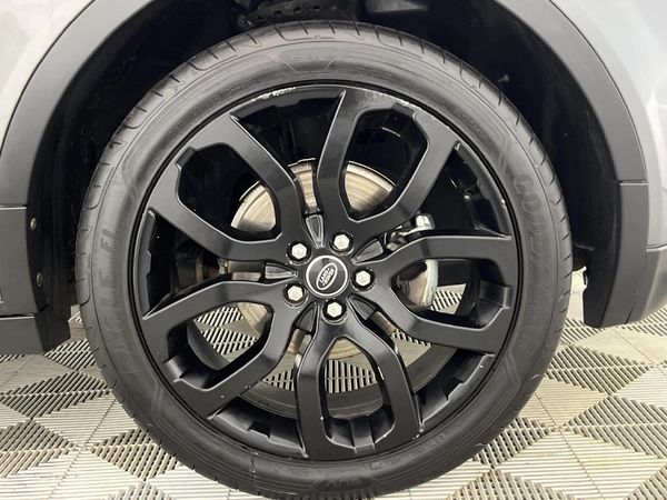 2015-Land-Rover-Range-Rover-Evoque-20-Si4-HSE-Dynamic image:5