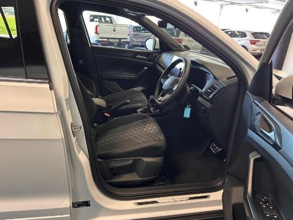 2026-Volkswagen-T-Cross-10-TSI-R-Line-Auto image:6