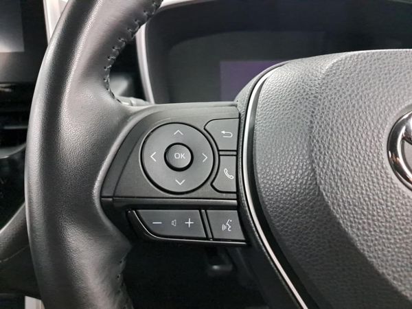 2025-Toyota-Corolla-Cross-18-XS image:15