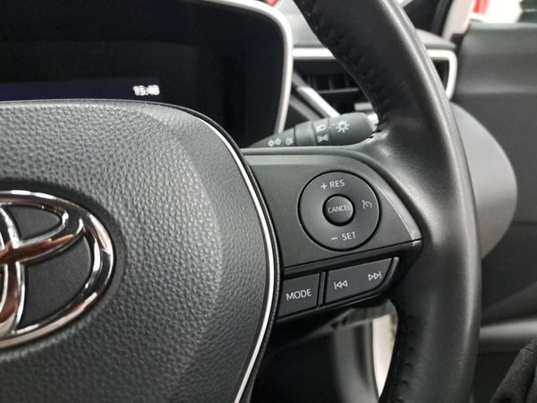 2025-Toyota-Corolla-Cross-18-XS image:16