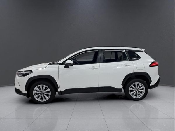 2025-Toyota-Corolla-Cross-18-XS image:3
