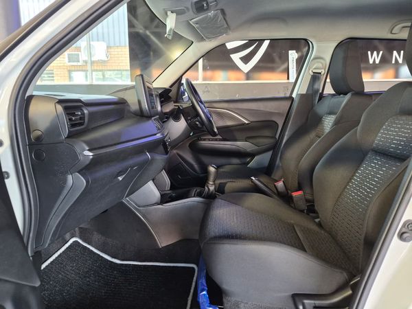 2026-Suzuki-Swift-12-GL image:14