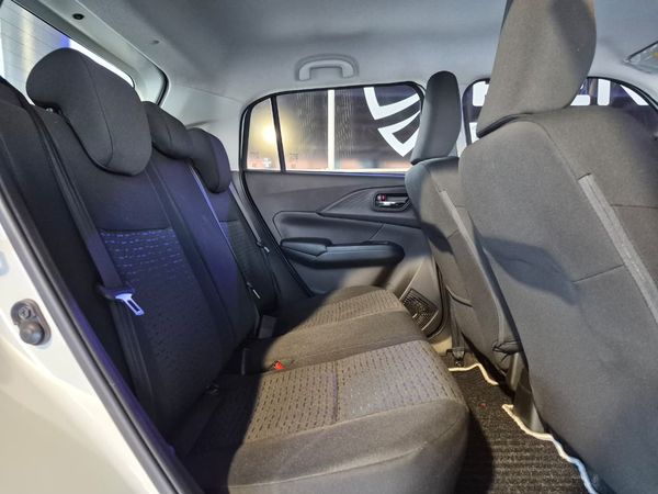 2026-Suzuki-Swift-12-GL image:17