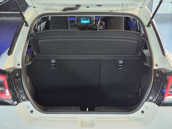 2026-Suzuki-Swift-12-GL image:18