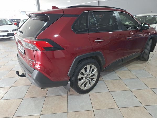 2020-Toyota-RAV4-25-VX-Auto-AWD image:3