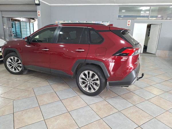 2020-Toyota-RAV4-25-VX-Auto-AWD image:7