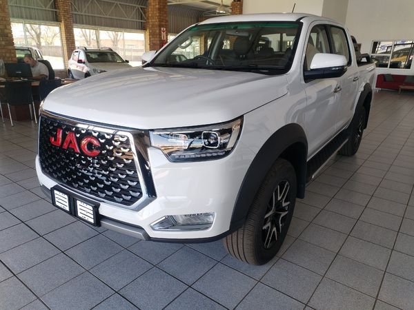 2026-JAC-T8-20-CDI-Lux-Double-Cab image:1