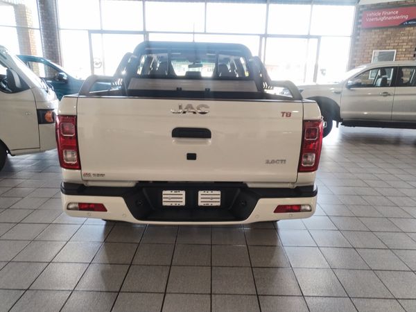 2026-JAC-T8-20-CDI-Lux-Double-Cab image:4