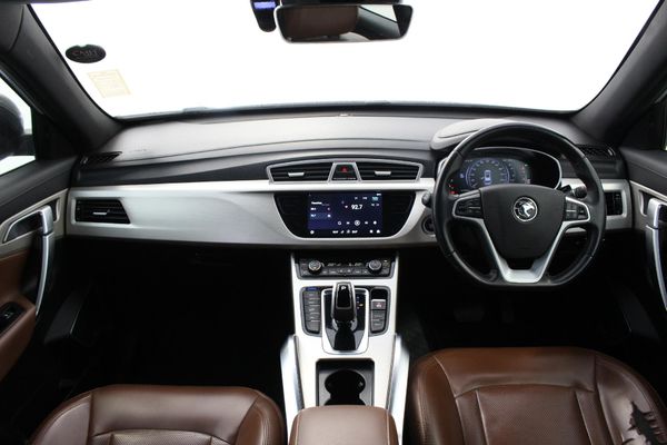 2023-Proton-X70-15T-Premium image:1