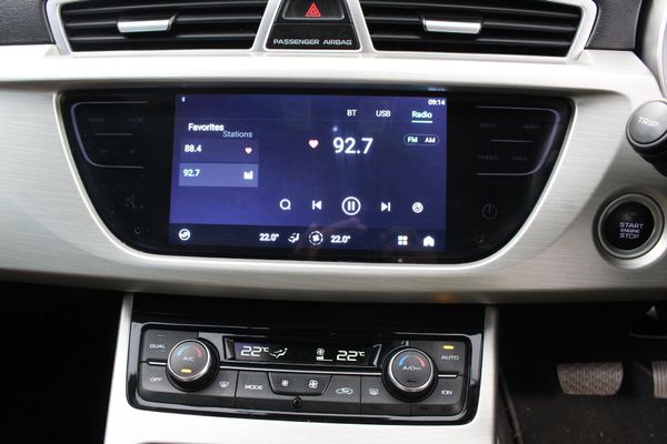 2023-Proton-X70-15T-Premium image:3