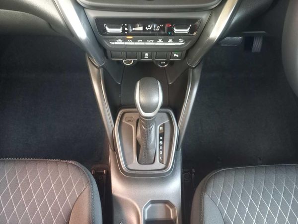 2026-Toyota-Urban-Cruiser-15-XR-Auto image:8