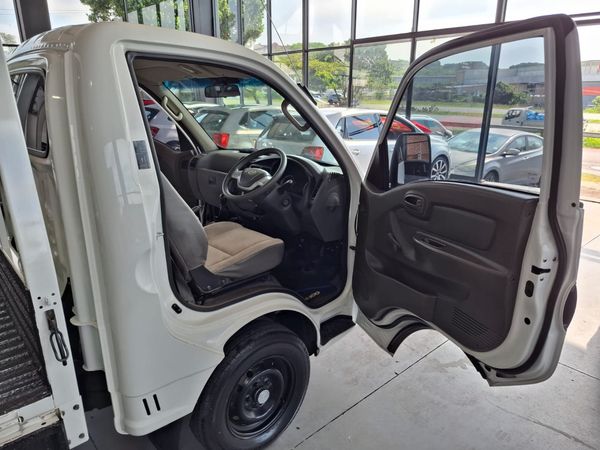 2020-Hyundai-H100-Bakkie-26D-Dropside image:14