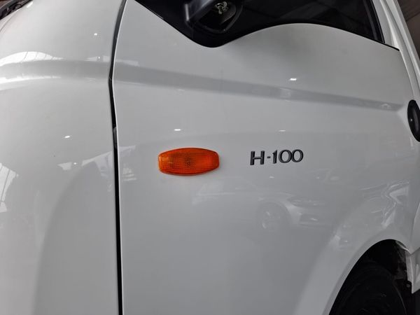 2020-Hyundai-H100-Bakkie-26D-Dropside image:26