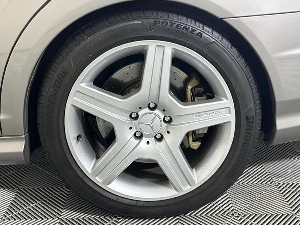 2009-Mercedes-AMG-S-Class-S63-AMG-Auto image:7