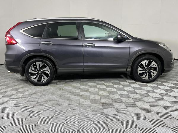 2016-Honda-CR-V-24-Exclusive-Auto image:16