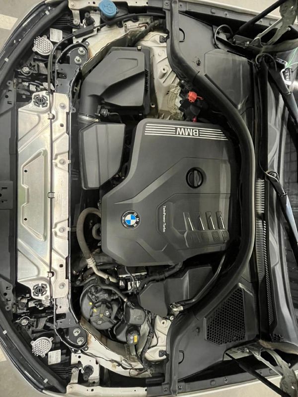 2019-BMW-3-Series-330i-M-Sport image:12