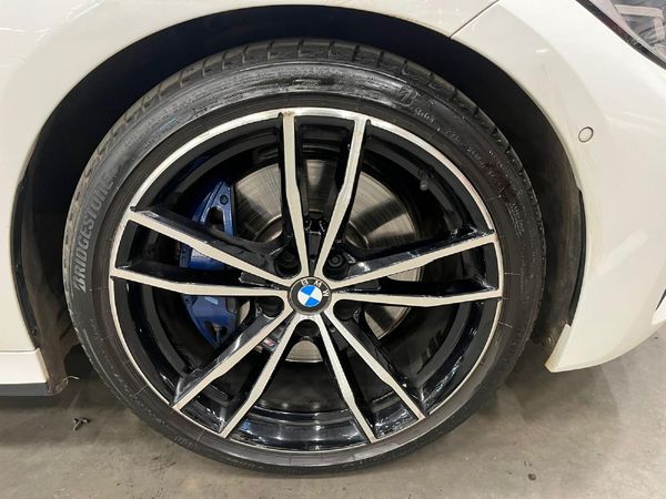 2019-BMW-3-Series-330i-M-Sport image:8