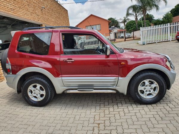2002-Mitsubishi-Pajero-3200-DI-D-Auto-3-dr image:2