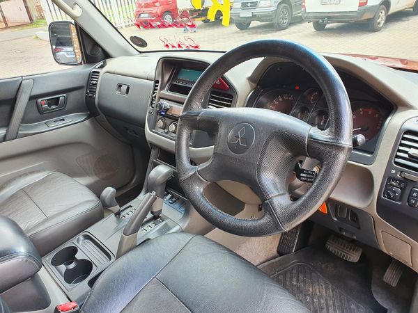 2002-Mitsubishi-Pajero-3200-DI-D-Auto-3-dr image:8