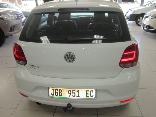 2018-Volkswagen-Polo-Vivo-16-Highline-5-dr image:2