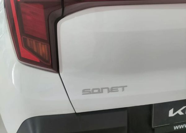2024-Kia-Sonet-15-LX-Auto image:7