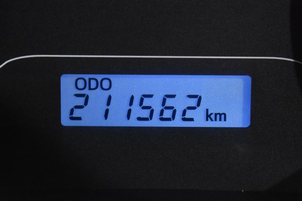 2017-Toyota-Hilux-24-GD-Single-Cab image:13