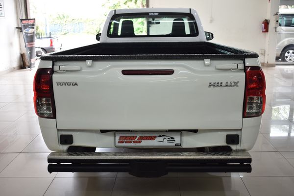 2017-Toyota-Hilux-24-GD-Single-Cab image:5