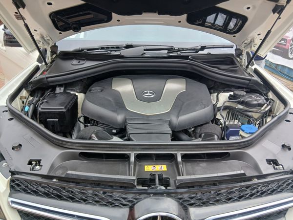 2019-Mercedes-Benz-GLE-350d-4-Matic-Diesel-Automatic image:15