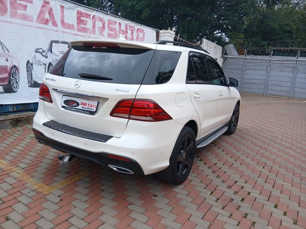 2019-Mercedes-Benz-GLE-350d-4-Matic-Diesel-Automatic image:5
