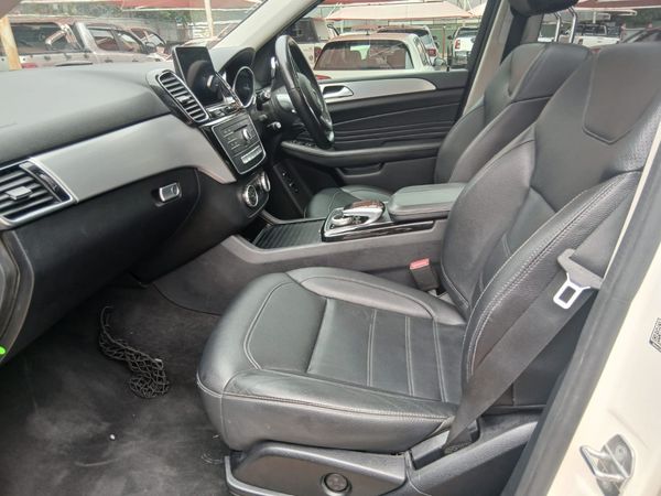 2019-Mercedes-Benz-GLE-350d-4-Matic-Diesel-Automatic image:7