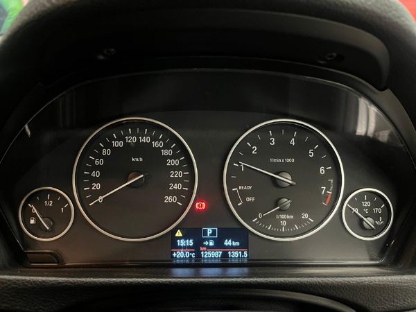 2018-BMW-3-Series-320i-Luxury-Line-Auto image:10