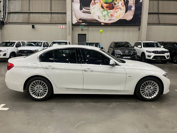 2018-BMW-3-Series-320i-Luxury-Line-Auto image:7