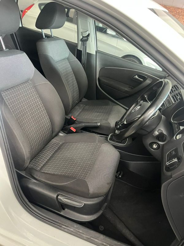 2017-Volkswagen-Polo-GP-12-TSI-Comfortline-66kW image:5