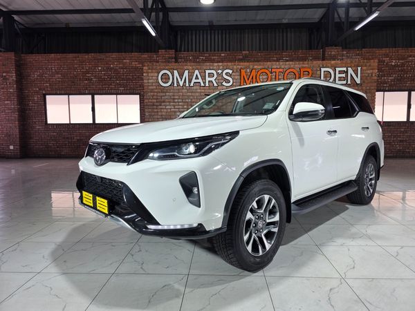 2025-Toyota-Fortuner-24-GD-6-Raised-Body-Auto image:1