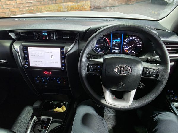 2025-Toyota-Fortuner-24-GD-6-Raised-Body-Auto image:8